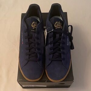 Reebok x The Good Company NPC UK TGC Collegiate Navy Sneakers (Suede)